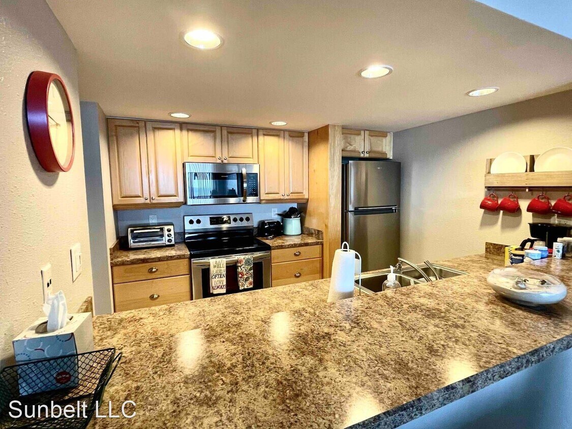 Primary Photo - 2 br, 2 bath House - 4495 S Atlantic Ave #...