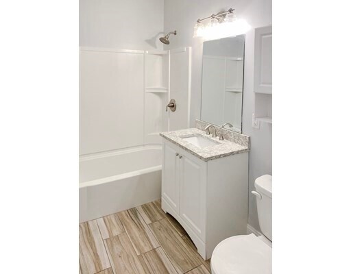 Foto del edificio - 18 Dowse St