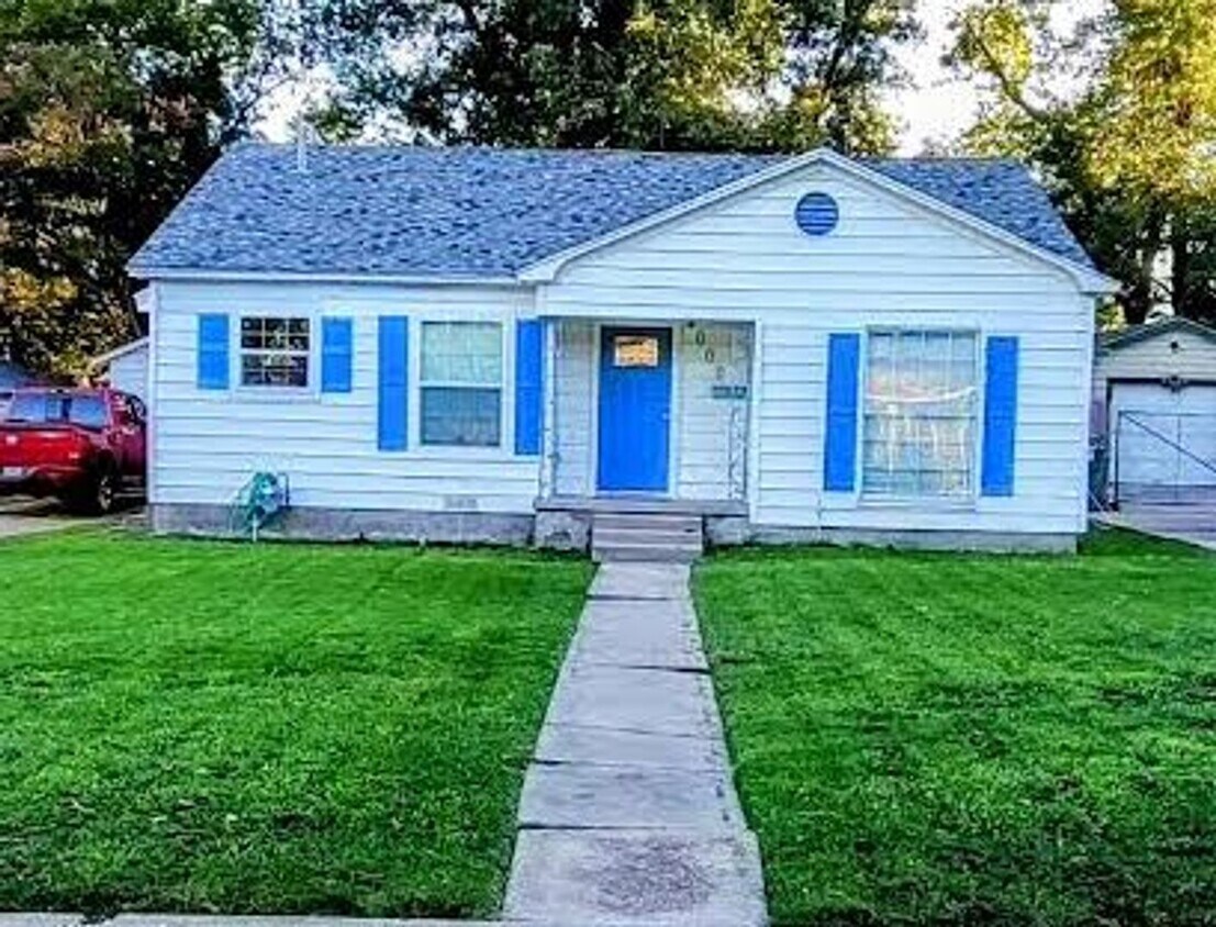 Foto principal - 4000 Austin Ave