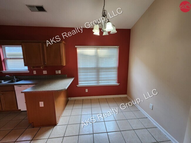 Building Photo - 5253 Cottage Cir