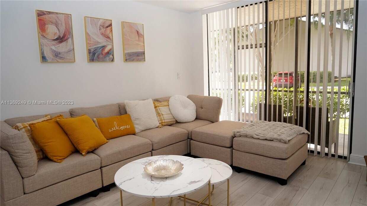 1258 S Military Trail Unit 811, Deerfield Beach, FL 33442 Condo for