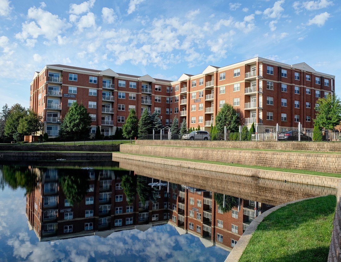 One Itasca Place Apartments One Itasca Place Apartments