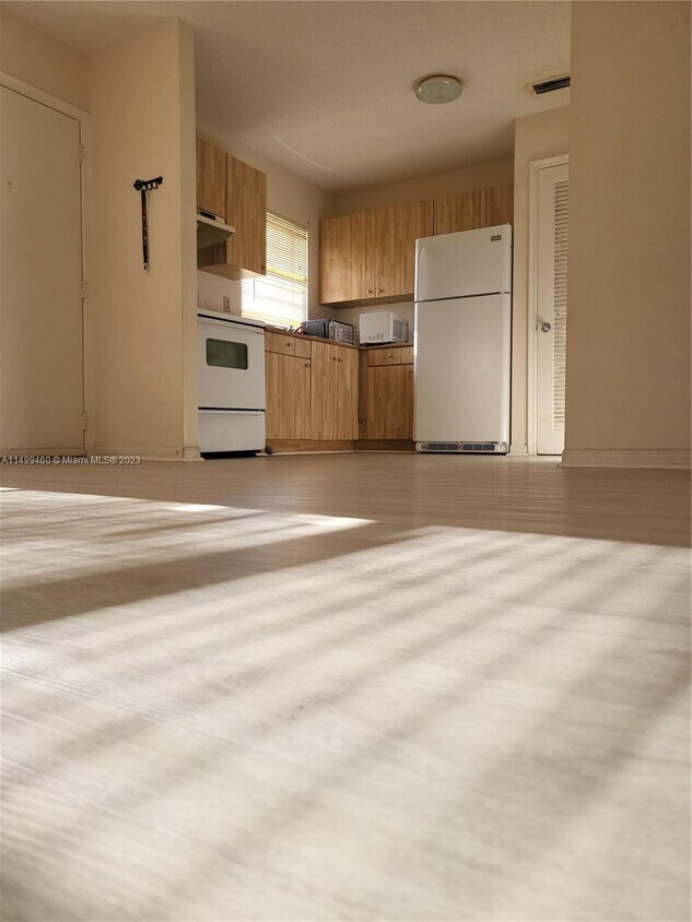 5156 NE 6th Ave Unit 219, Oakland Park, FL 33334 Condo for Rent in