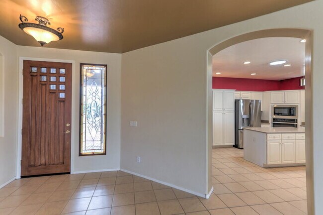 Building Photo - Quail Creek (gated community, age restricted, one occupant must be at least 55 or older, no one u...
