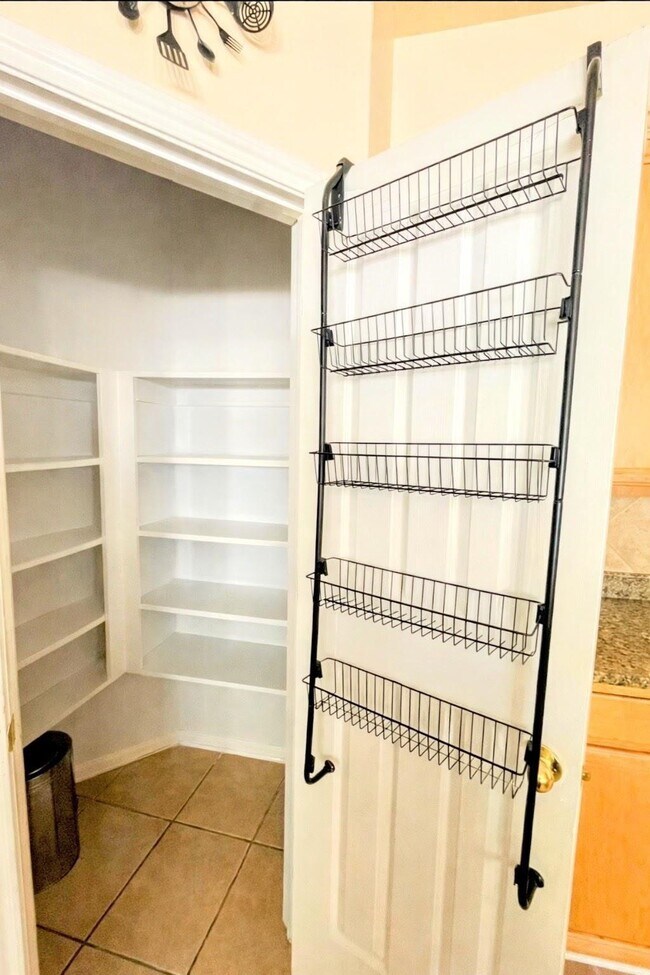 Foto del edificio - 26864 Calgary Pointe Dr