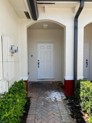 Building Photo - 3680 NW 29th Ct