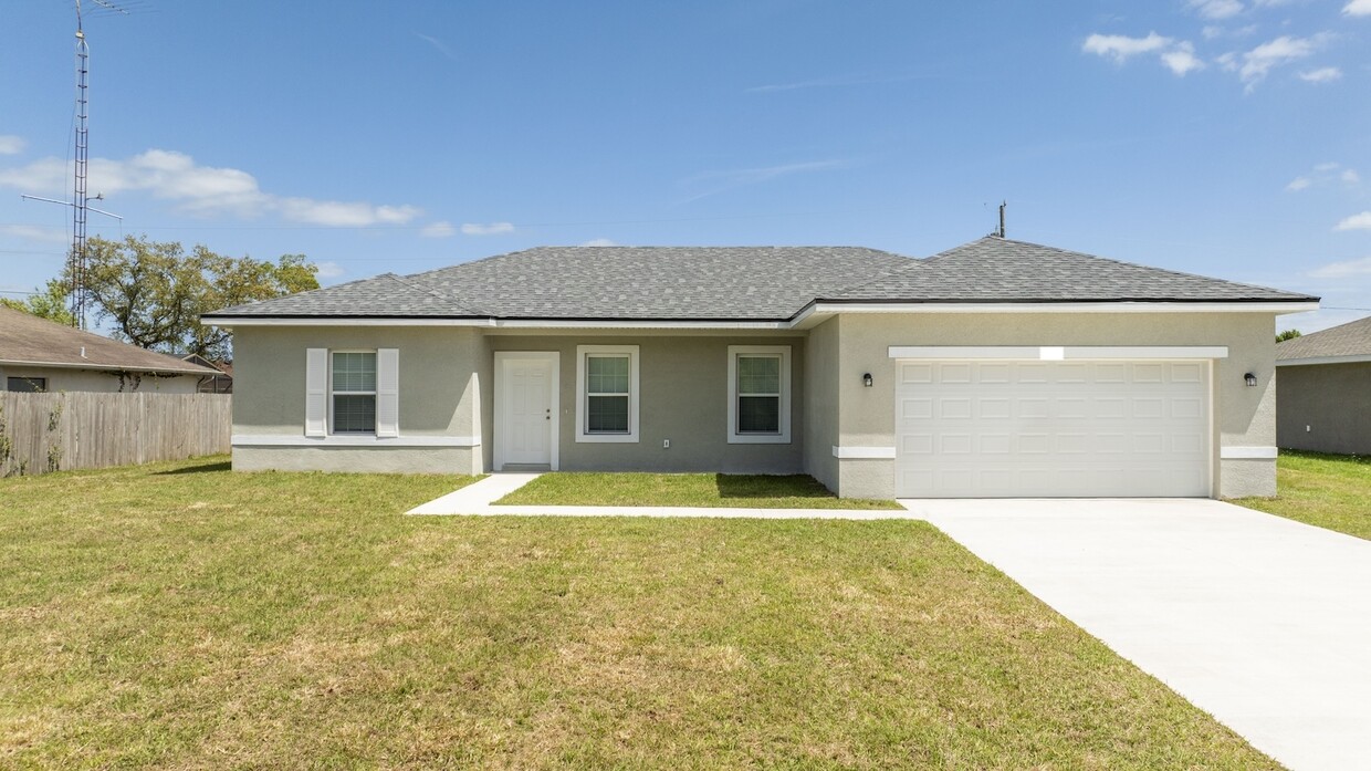 Model Home - 4505 SW 141st Ln