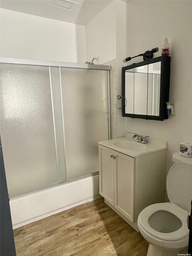 Foto del edificio - 209 Montauk Ave.