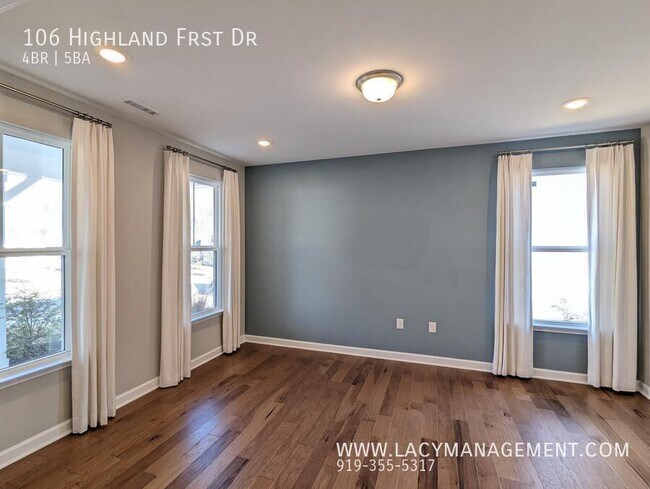 Foto del edificio - 106 Highland Frst Dr