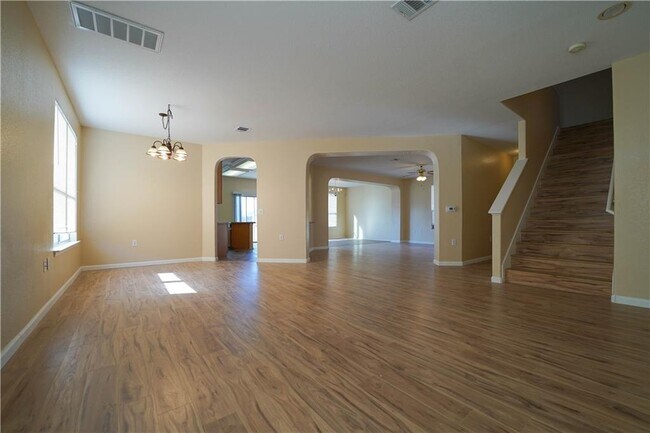 Building Photo - 5520 Alomar Cove