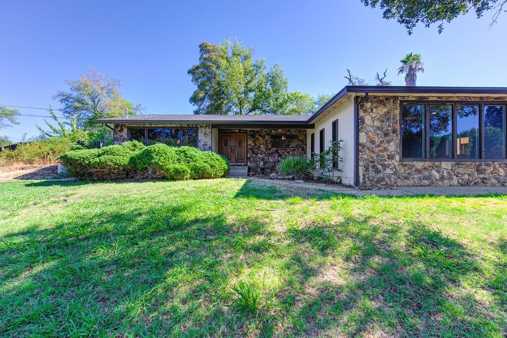 Primary Photo - 9801 Blue Lake Dr