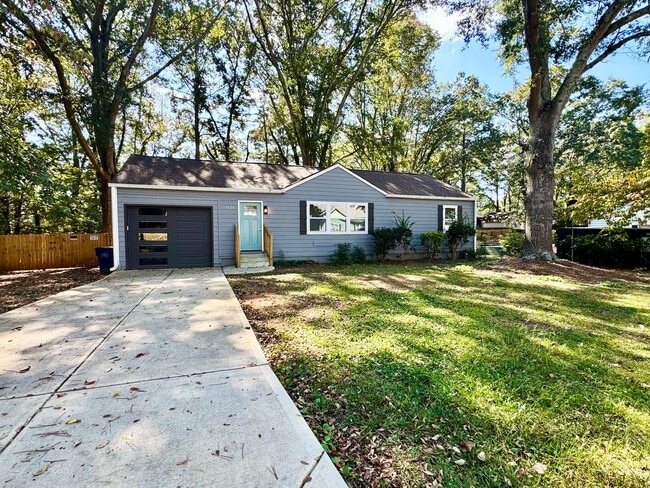 Photo - Oakland City Gem House