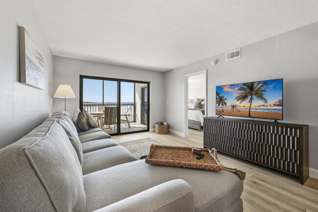 Foto del edificio - Gulf Front Condo in Fort Myers Beach!