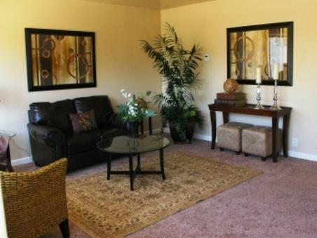 Foto principal - 4071 Park Center Ln