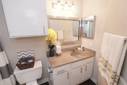 S9.jpg - Westchase Creek Apartment Homes