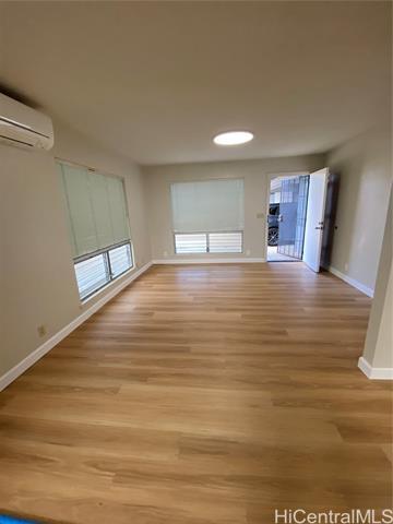 Building Photo - 843 21st Ave