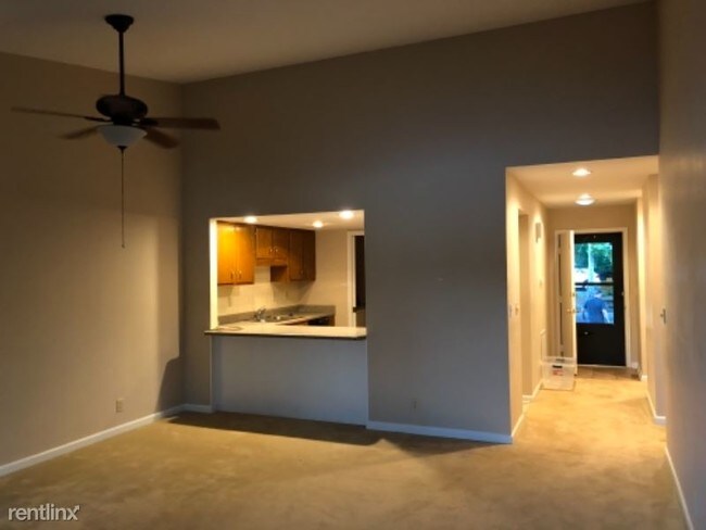 Building Photo - 2 br, 2 bath Condo - 356 Lake Catherine Ln.