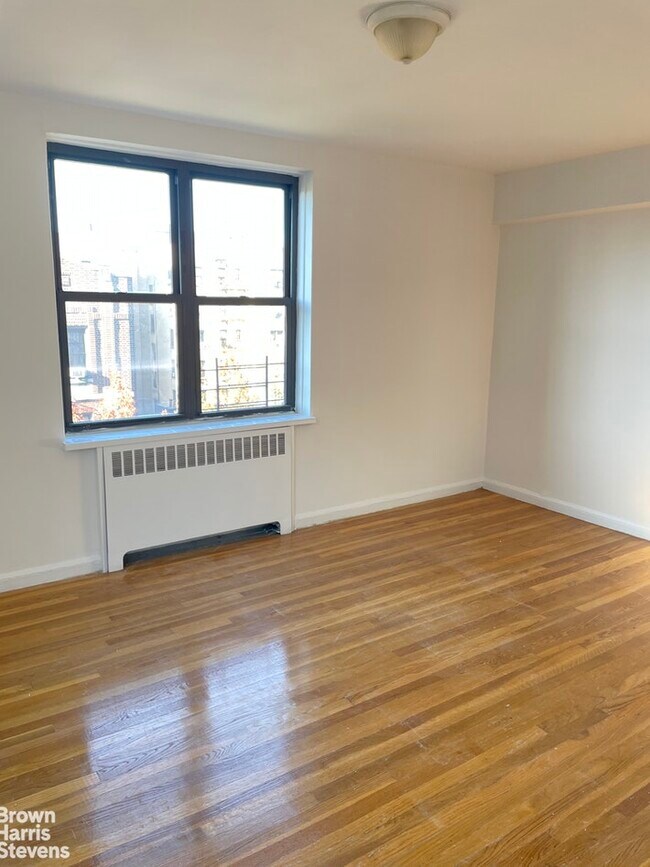 Building Photo - 2980 Briggs Ave