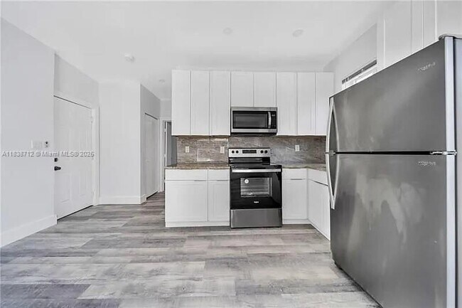 Foto del edificio - 1036 SW 5th St