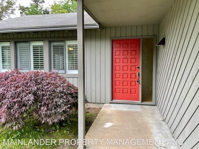 Building Photo - 2 br, 2 bath House - 6680 PALOMINO CIR