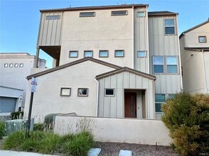 Building Photo - 186 Frame