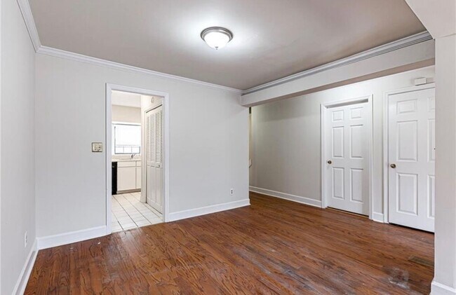 Building Photo - 1769 Defoor Ave NW