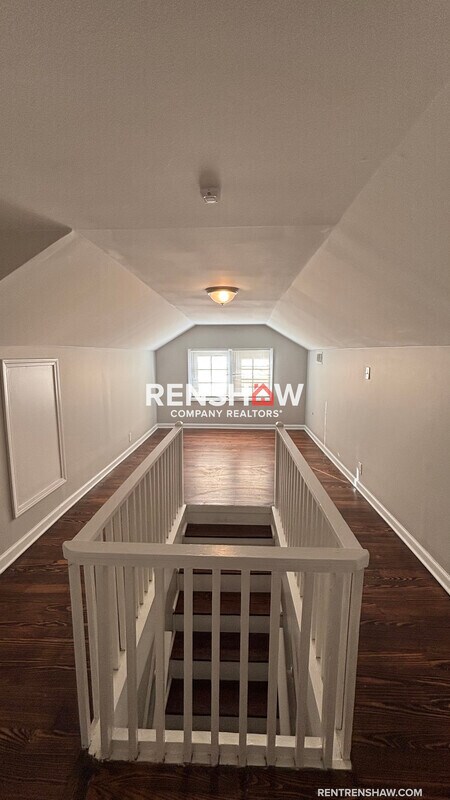 Foto del edificio - 2377 Jackson Ave