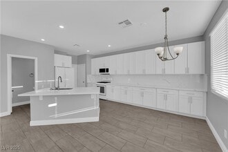 Building Photo - 67 Dogwood Hills St Building Photo - 67 Dogwood Hills St