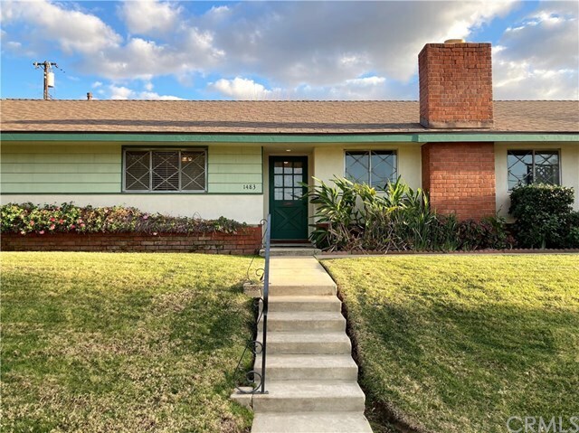 Foto del edificio - 1483 W Cypress Ave