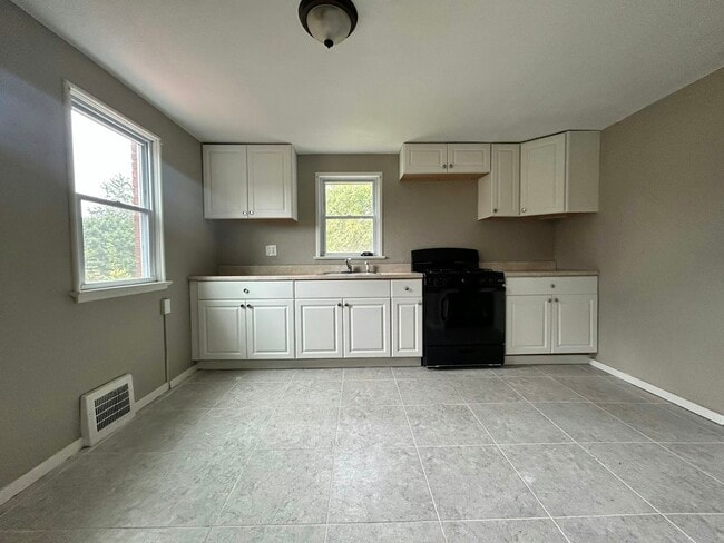 Photo - 151 Collins Dr House