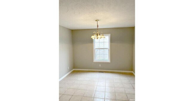 Foto del edificio - 10649 Midway Dr