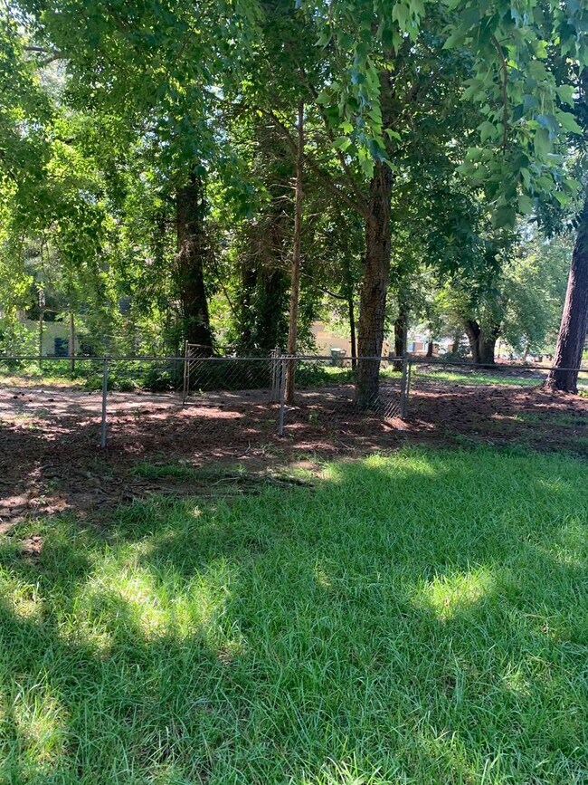 Building Photo - NE RALEIGH 3 BEDROOM BRICK RANCH HOME-