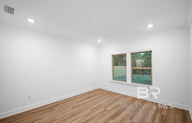 Foto del edificio - 16102 Laurelbrooke Lp