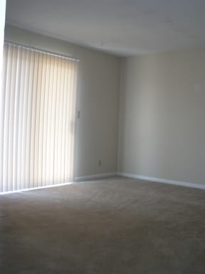 Building Photo - 5811 Maple St