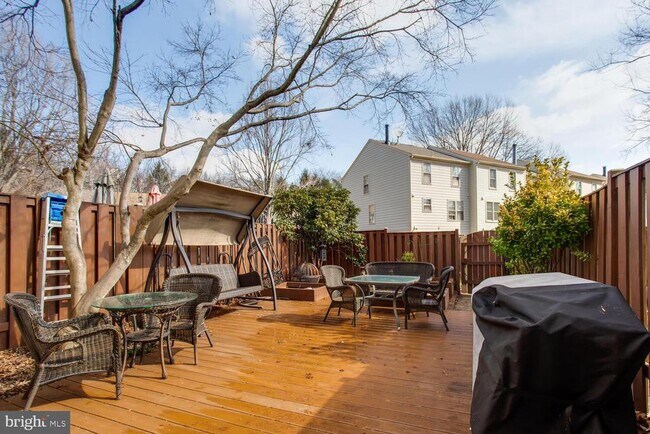 Foto del edificio - 4428 Holly Ave