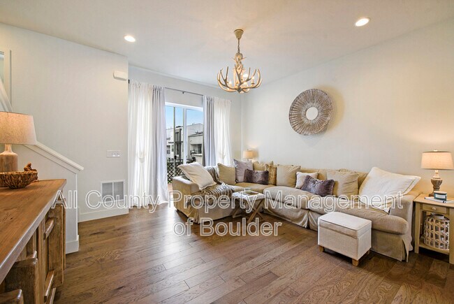 Building Photo - 11427 Colony Row