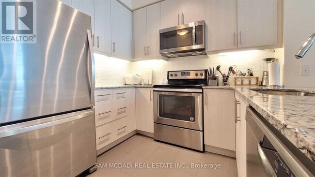 Building Photo - 3975 Grand Park Dr