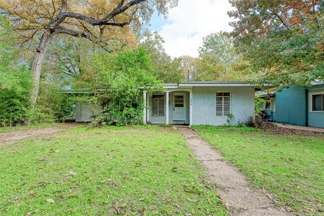 Building Photo - 1404 Fairwood Rd