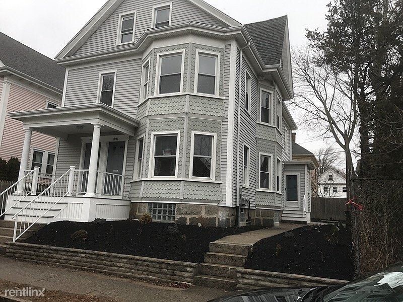 Foto principal - 323 W Clinton St