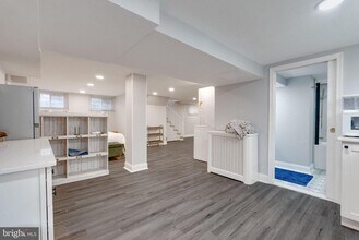 Building Photo - 1238 Crittenden St NW