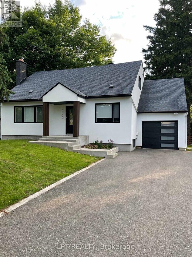 Primary Photo - 2112 Alta Vista Dr