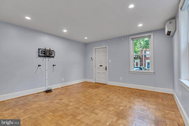 Foto del edificio - 2600 16th St S