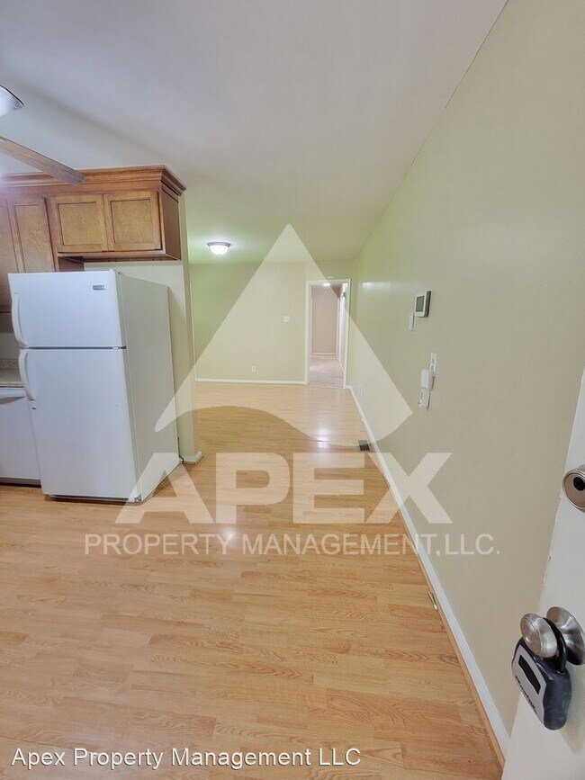 Foto del edificio - 3 br, 2 bath House - 1809 South Hills Drive