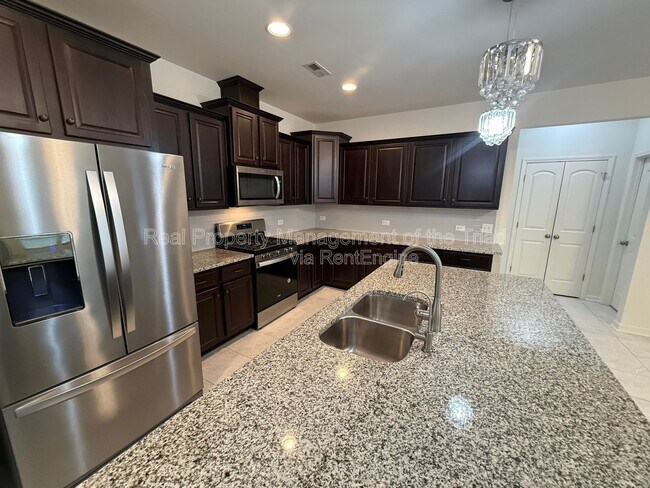 Foto del edificio - 4670 Wesmar Ct