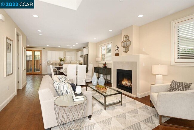 Building Photo - 819 Paseo Roble Ct