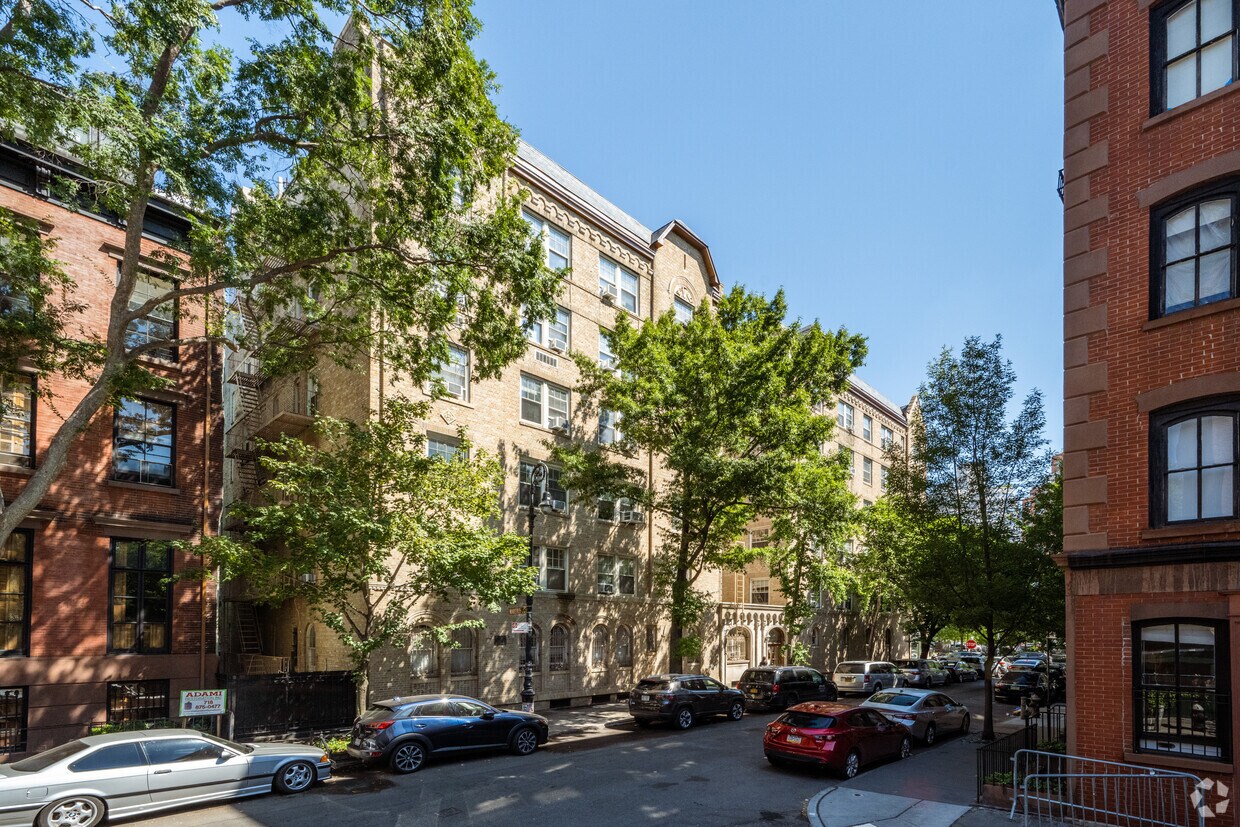 Foto del edificio - 87-95 Greenwich Ave