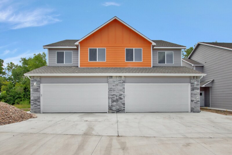 Foto principal - 4781 E 45th St N