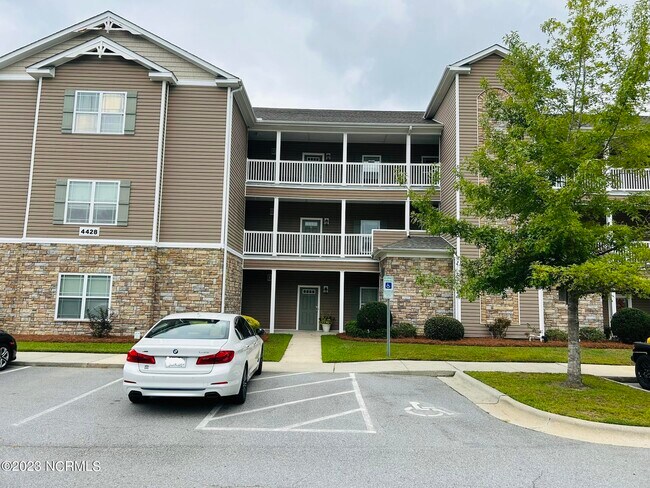 Building Photo - 4428 Bluebill Dr