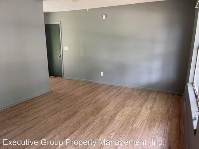 Foto del edificio - 3 br, 1 bath House - 117 Academy Lane