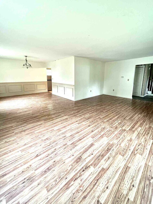 Foto del edificio - 55 East Ter - Single Family Home